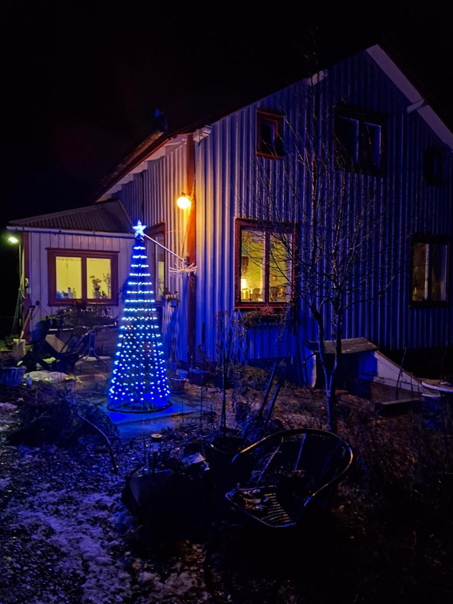 Charmigt Aeldre Hus, Laddbox 22 Kw, 5 Bil-Minuter Till Bad Strömstad Exterior foto